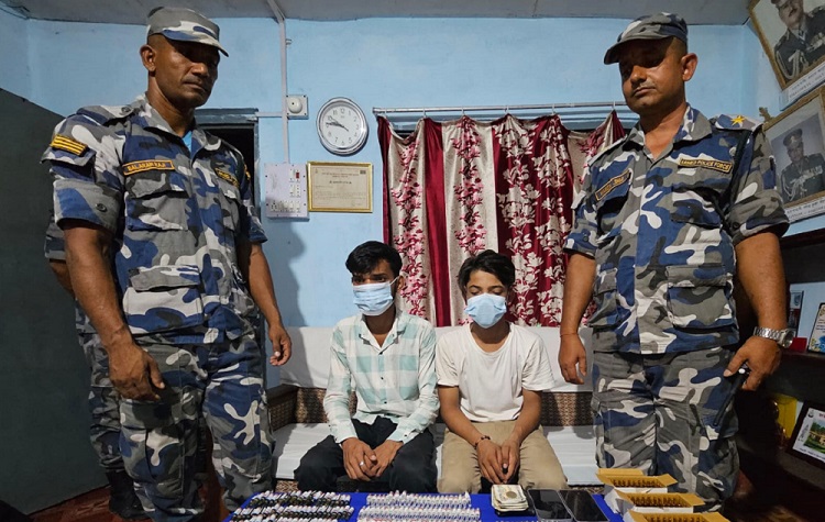 नशालु ईन्जेक्सनसहित दुईजना पक्राउ