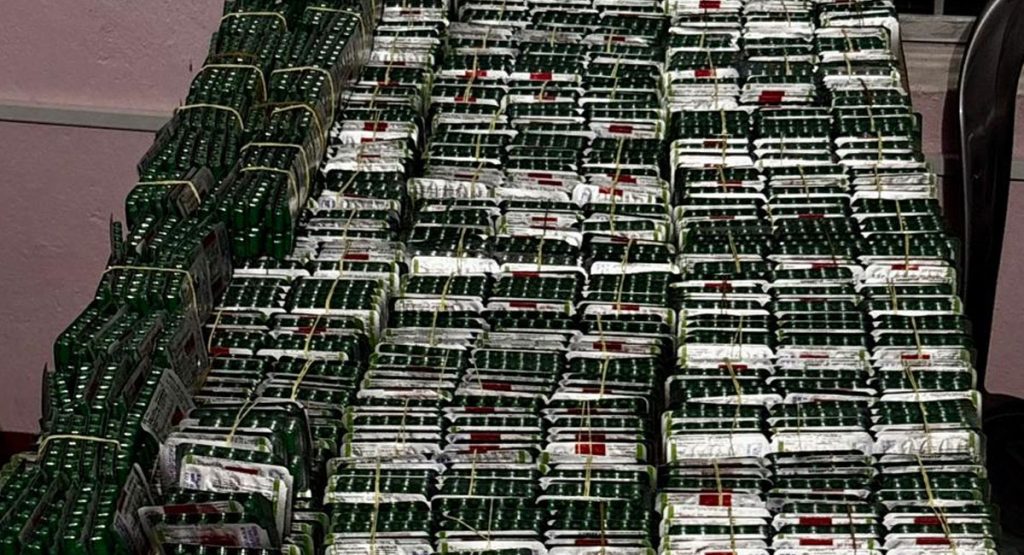 फार्मेसीबाट ठूलो परिमाणमा प्रतिबन्धित लागुऔषध बरामद, दम्पती पक्राउ