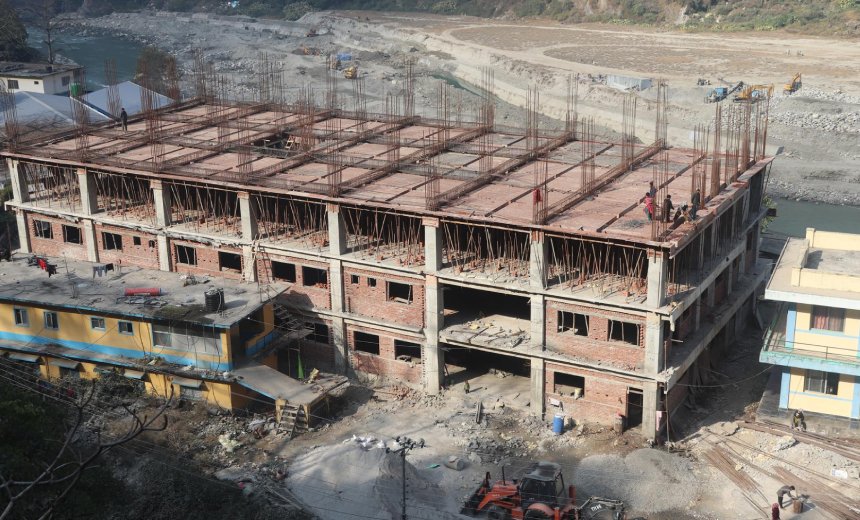 ५० शय्याको अस्पताल भवन निर्माणमा ढिलाइ