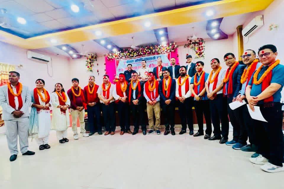 नेपाल औषधि व्यवसायी संघ चितवनको अध्यक्षमा इन्द्रराज गैरे
