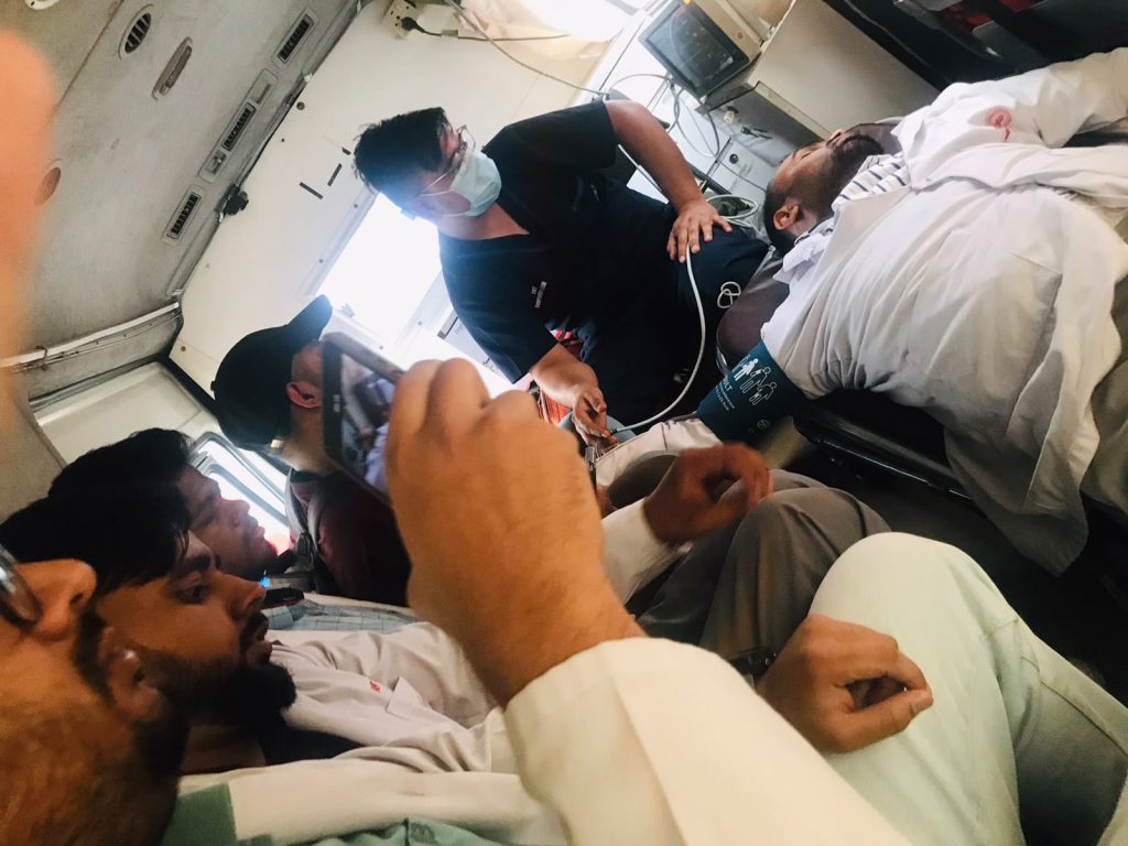 अनशनरत डा. डिल्ली हरिजनको स्वास्थ्य बिग्रिएपछि वीर अस्पताल लगियो