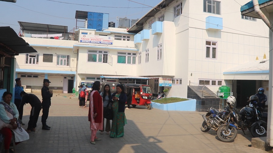 धनकुटामा ६ महिनादेखि एन्टिरेबिज खोप अभाव, निजीमा महँगो शुल्क तिर्न बाध्य