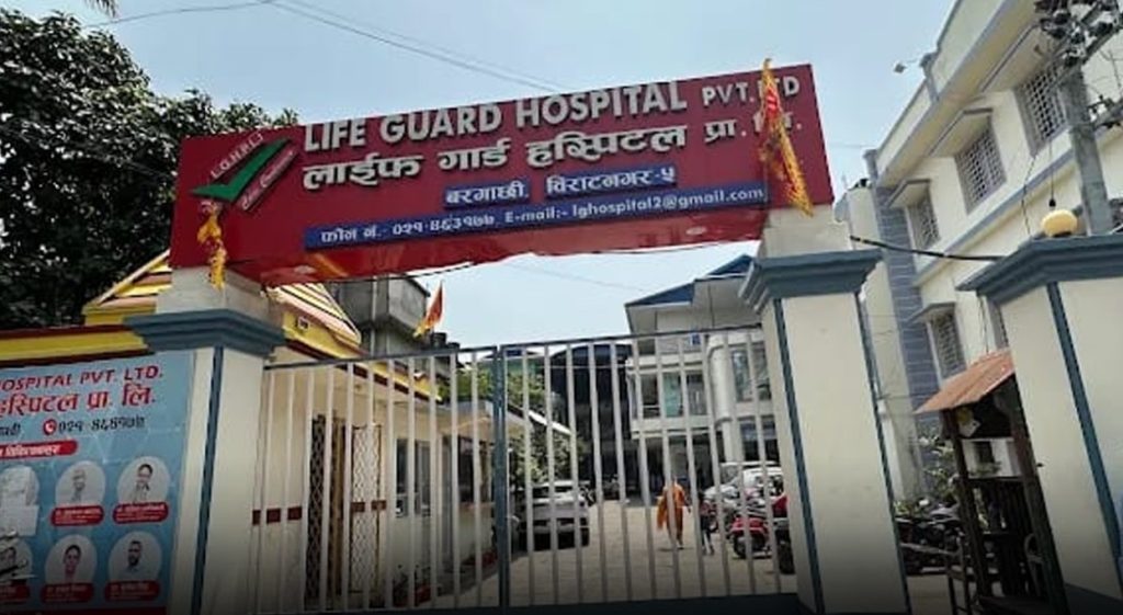 बिरामीको अप्रेसन गर्ने ठाउँमै डाक्टरबीच कुटाकुट भएपछि…